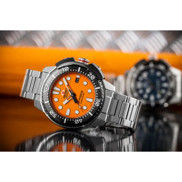 Orient Sports M-Force Diver's Automatic RA-AC0L08Y00B